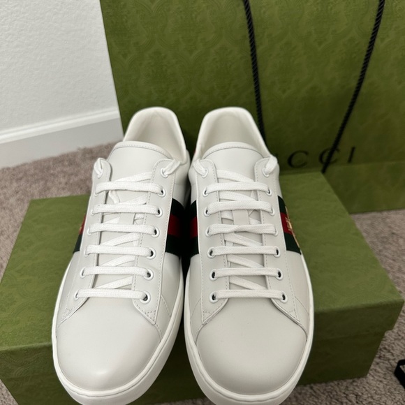 Gucci Men's Ace Sneakers - Picture 8 of 8